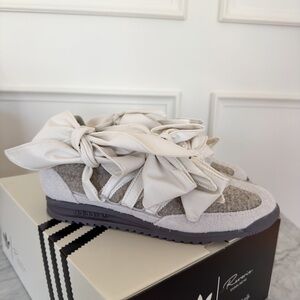 Adidas Women's Gray and White Bow Sneakers